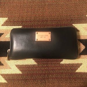 Michael Kors black and rose good long wallet